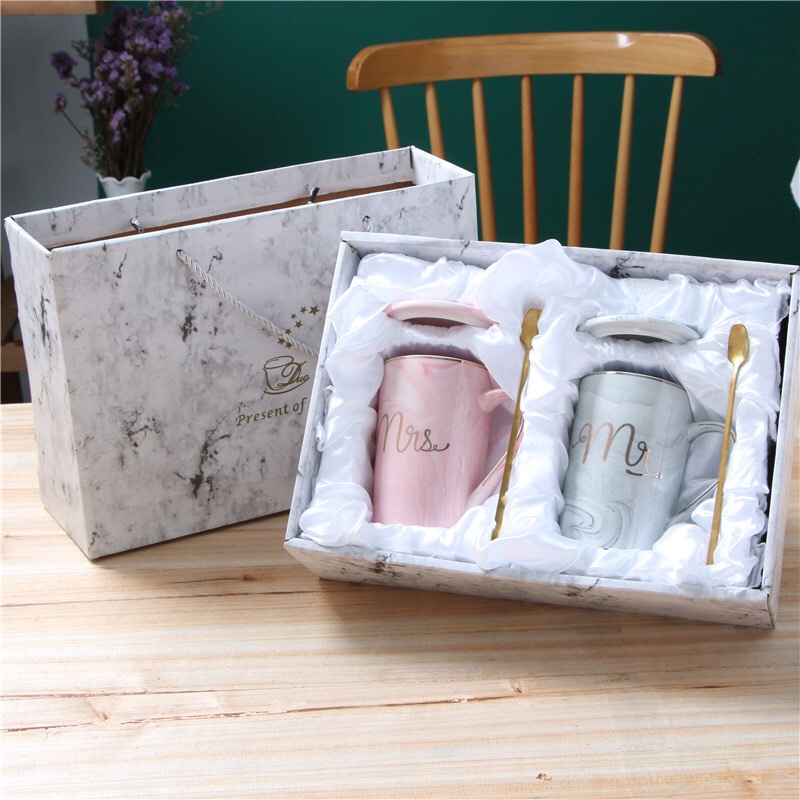 Rekomendasi Kado Couple Marble Mug Gift Set