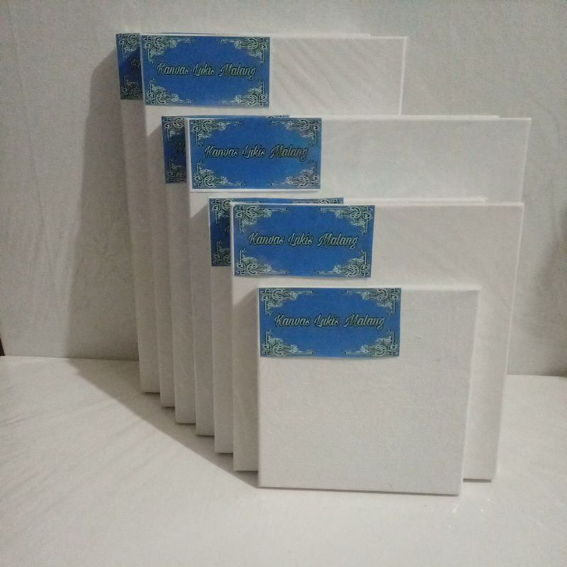 

Kanvas 7 × 10 sampai 30 × 40.