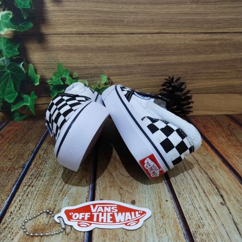 PREMIUM SEPATU SNEAKERS VANS ANAK LAKI LAKI PEREMPUAN SLIP ON MOTIF CATUR BNIB