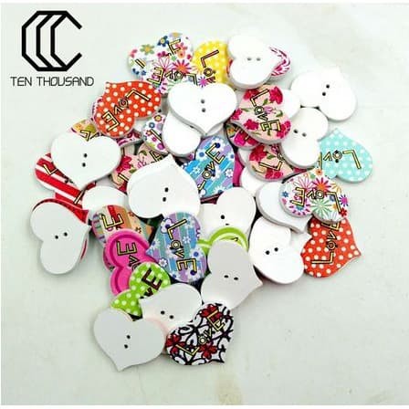 Kancing Kayu 2 Lubang - TEN THOUSAND Heart Shape Love Letter (10pcs)