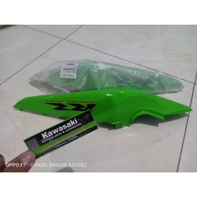 Cover body belakang new ninja rr hijau SE anniversary 30 th 1 pasang original Kawasaki