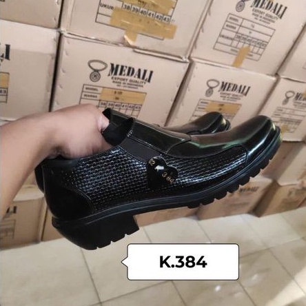 Sepatu kulit pria pantofel PDH Polri TNI security guard PNS sepatu kerja formal tampil lebih keren