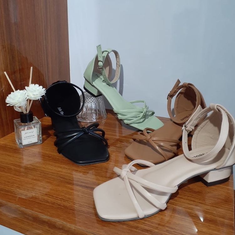 HEELS TALI GESPER CANTIK TINGGI 3CM WARNA NUDE DR-015