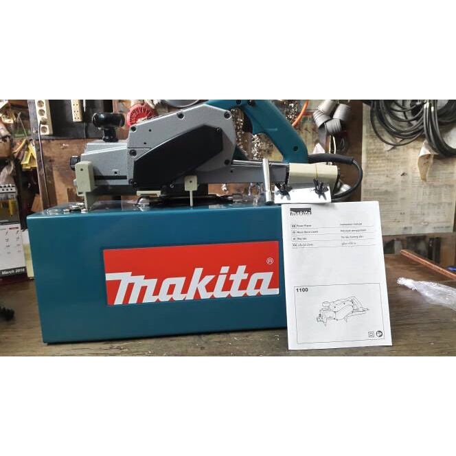 Mesin Serut  Pasah 82mm Makita 1100