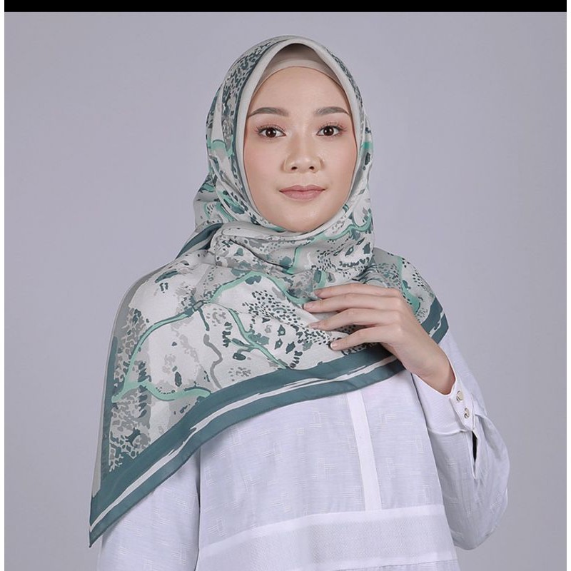 Jual Ivanka Scarf Zoya On Model Ready Shopee Indonesia