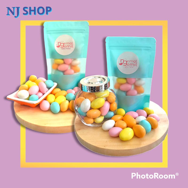 

[Snack Original] - Chocolate Dragees Almond Mixed - Coklat Isi Kacang Almond - Chocolate Almond mixed