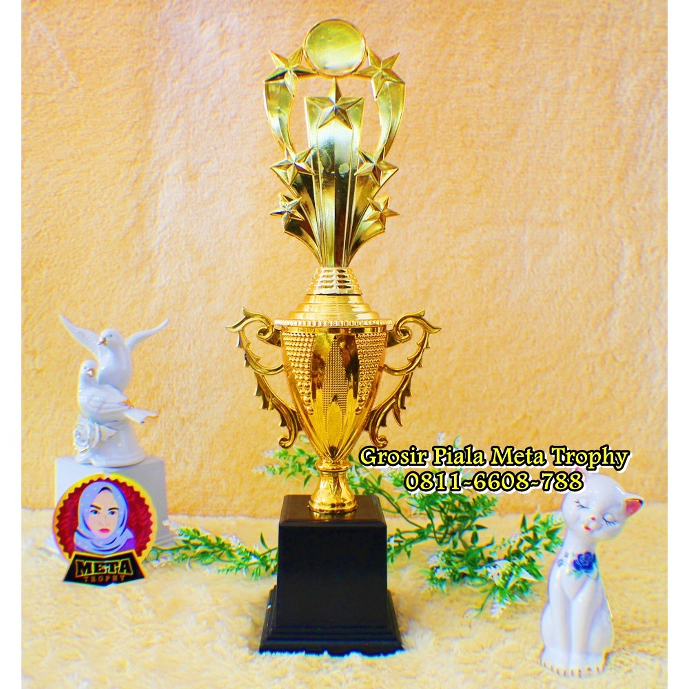 PIALA/TROPHY MURAH SET JUARA III GROSIR PIALA PADANG KEJUARAAN PRAMUKA