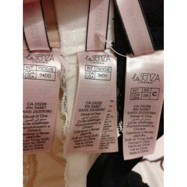 BH BARU MEREK LA SENZA SISA PUTH 34 DD