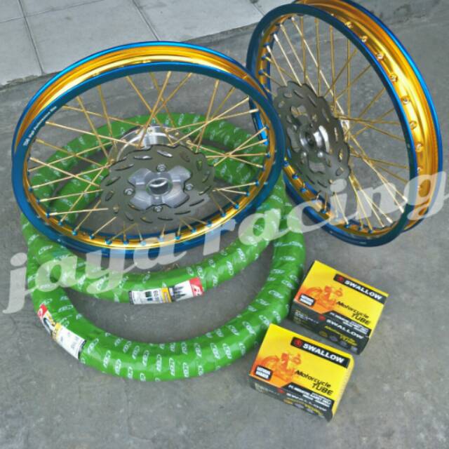 Sepaket lengkap velg tdr plus ban fdr Cb 150r new Cbr 150r new paket komplit plus stel velg reguest