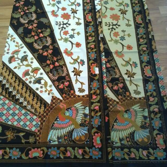 Kain Batik Sinaran Merak