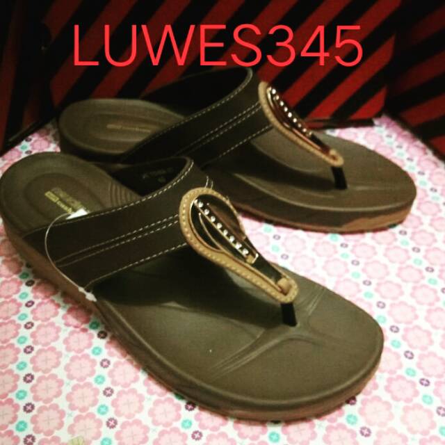 SANDAL NEUCLEUS LADIES.VICTORIA-03.DK BROWN