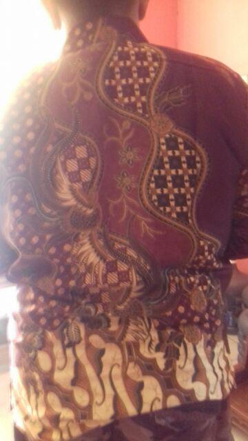 Kemeja Batik Bahan Semi Sutra Super Berfuring Leng Panjang Batik Clasik Batik Sutra Batik Pekalongan