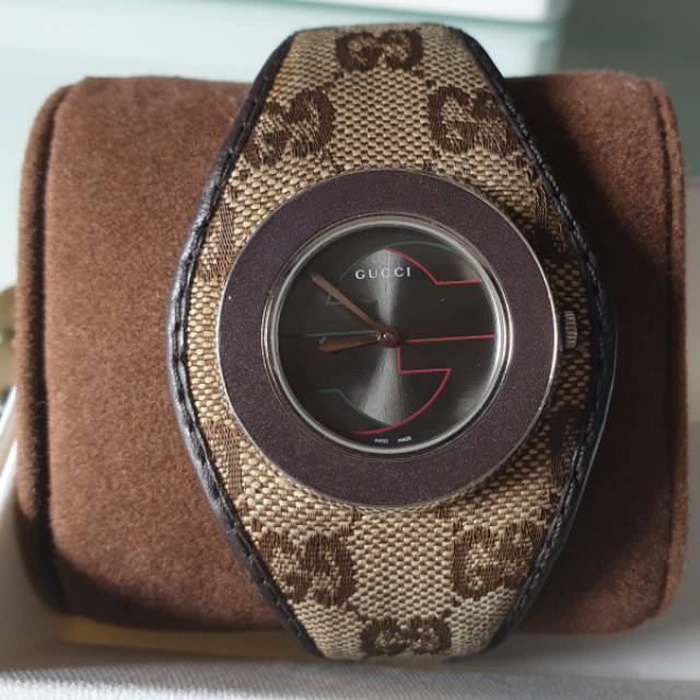 Gucci watch original second kondisi mulus tanpa defect 6jt/ no dust n card