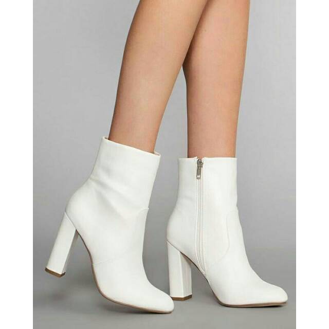 Sepatu Boots Wanita / Ankle Boots / Boots Heels