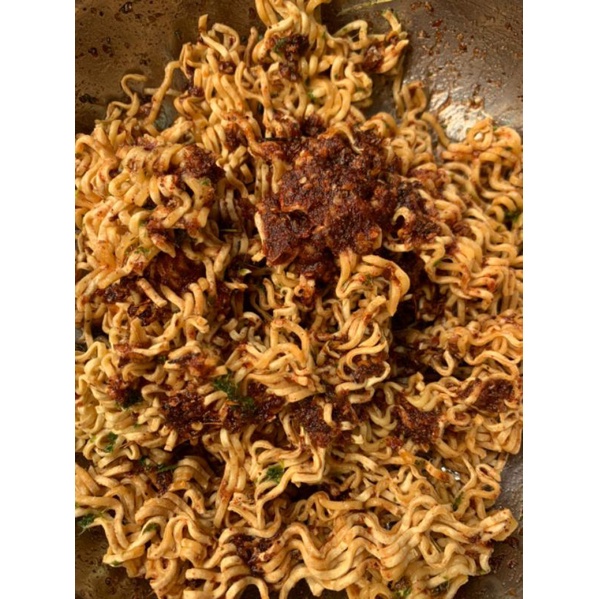 

Mie kriting pedas daun jeruk/mie kremes ,cemilan pedas (bisa cod)
