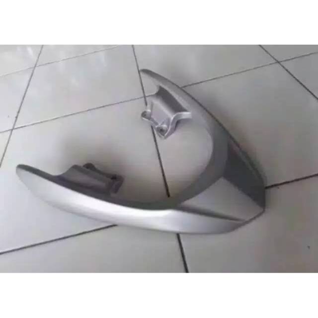 Besi behel belakang mio lama