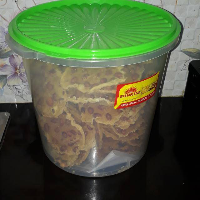 

Peyek Kacang Tanah