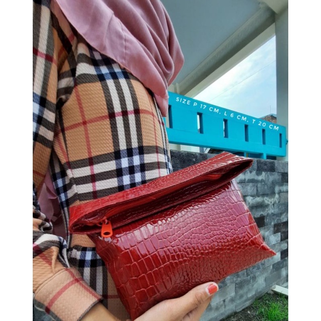 Clutch Elora Pouch Serbaguna/Dompet Croco Pesta