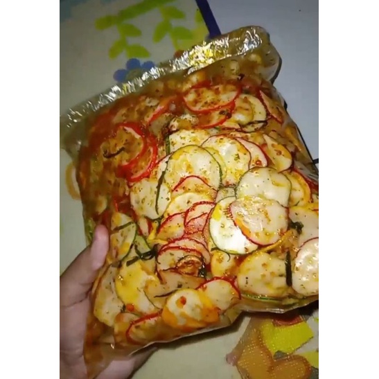 

KERUPUK BAWANG PEDAS DAUN JERUK UK 500GR