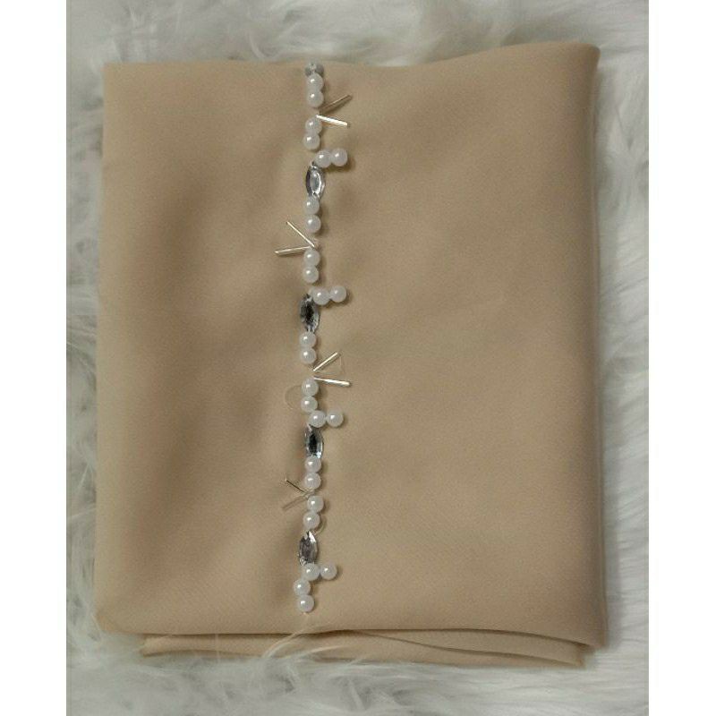 SEGI EMPAT Bellasquare BANDO payet /Jilbab Segiempat Bella Square  Payet-Cream