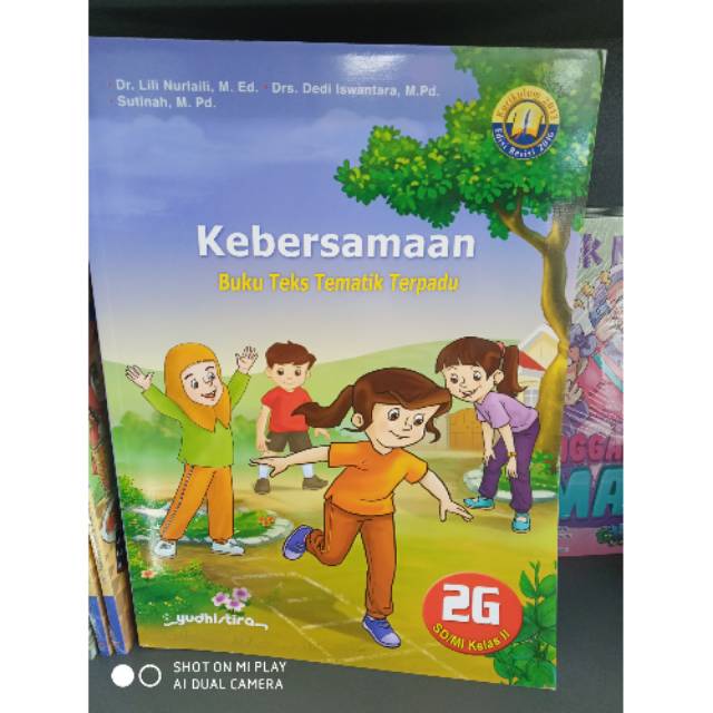 Buku teks tematik terpadu untuk kelas 2G II SD kebersamaan