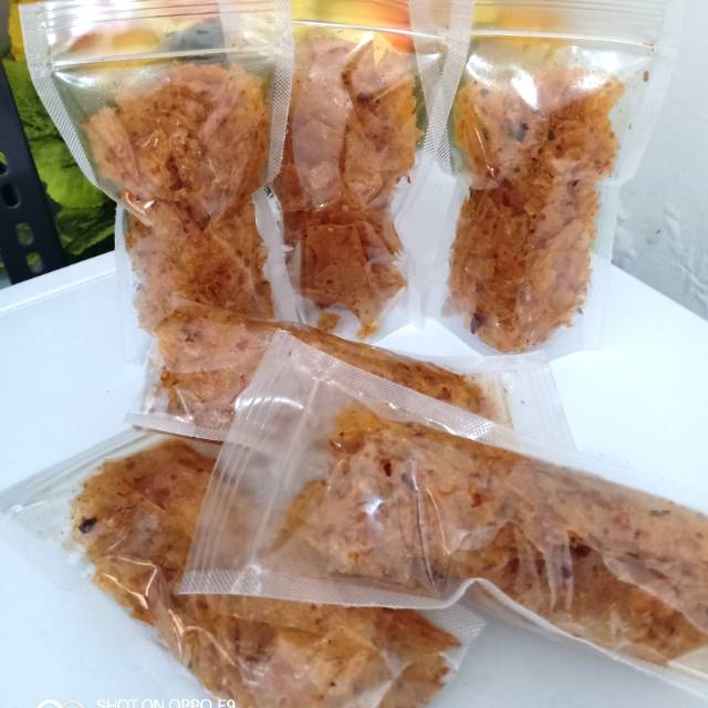 

KERIPIK BELING / KERIPIK KACA / MANDA / KERIPIK BELING RENYAH