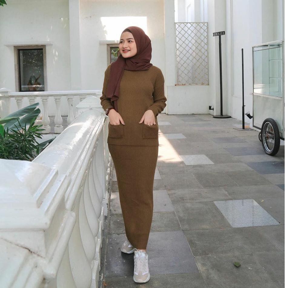 Import Terbaik SETELAN RAJUT ROK POCKY / SETELAN WANITA 2IN1 KOREA /  ROK ATASAN RAJUT