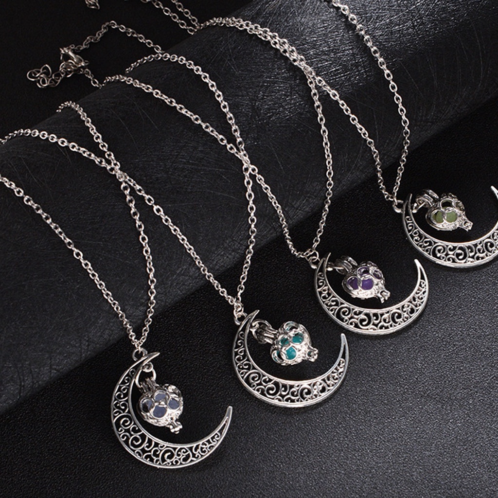 Hu Hu Hu Hu Hu Alat Bantu Pasang Kacamata♡ Kalung Choker Liontin Bulan Sabit Glow In the Dark Untuk Unisex