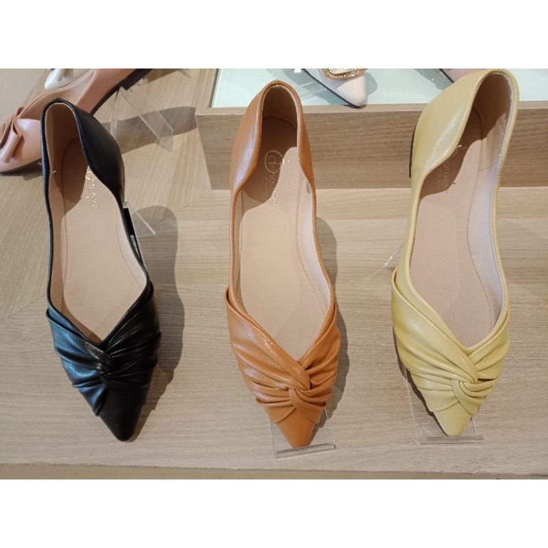 Sepatu Flat Donatello