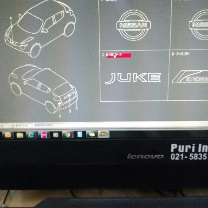 Logo emblem nissan Juke bagian belakang