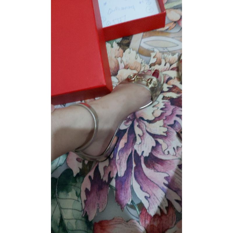 gucci sandal horsebit authentic di counter masih puluhan