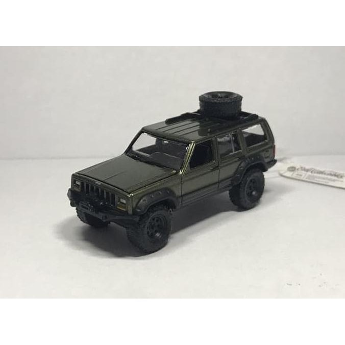 MAINAN Johnny Lightning Tomy Jeep Cherokee MURAH