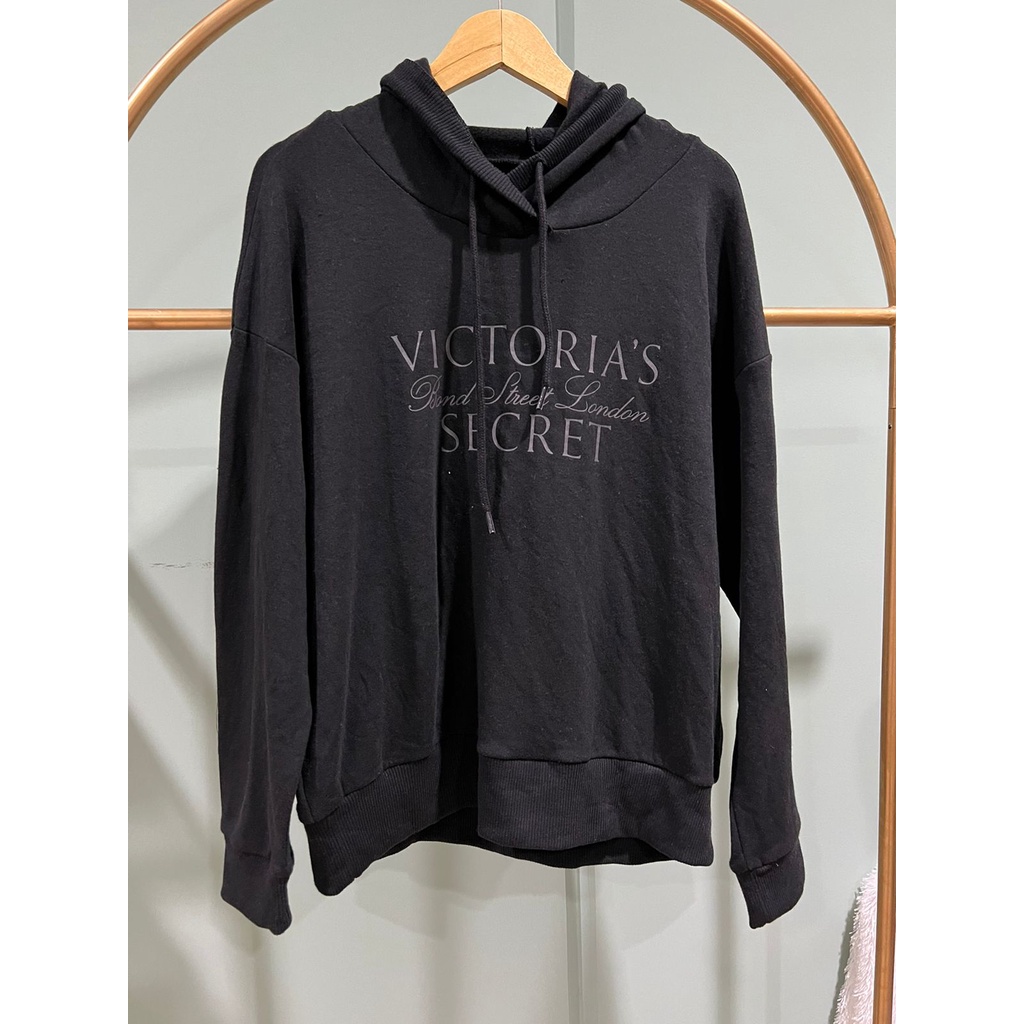 Vic s*cr*t perfect zip/hoodie   sweater