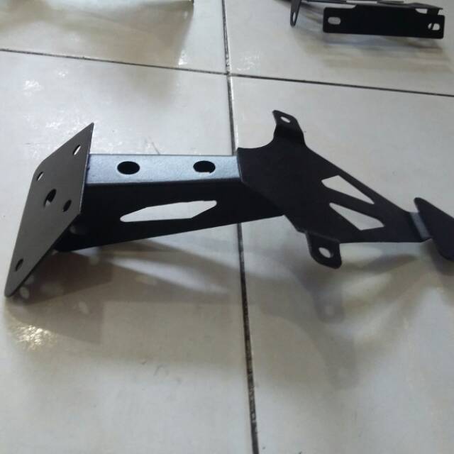 dudukan plat no ninja 250 karbu/n250fi/z250