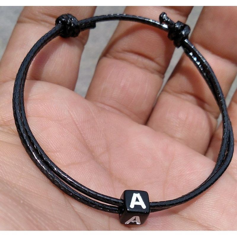 COSTUM GELANG TALI COUPLE INISIAL TALI KOREA (beli 10 pcs free 1 Glng polos) gelang viral / gelang kaki / gelang Costum / gelang kekinian / gelang simpel / gelang emas / gelang cantik / gelang imut / gelang persahabatan / gelang BESTie / gelang cinta