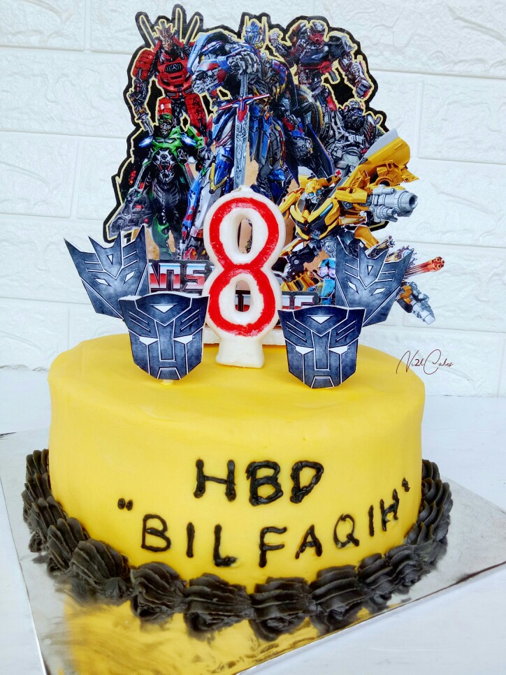 Cake Topper Transformer
