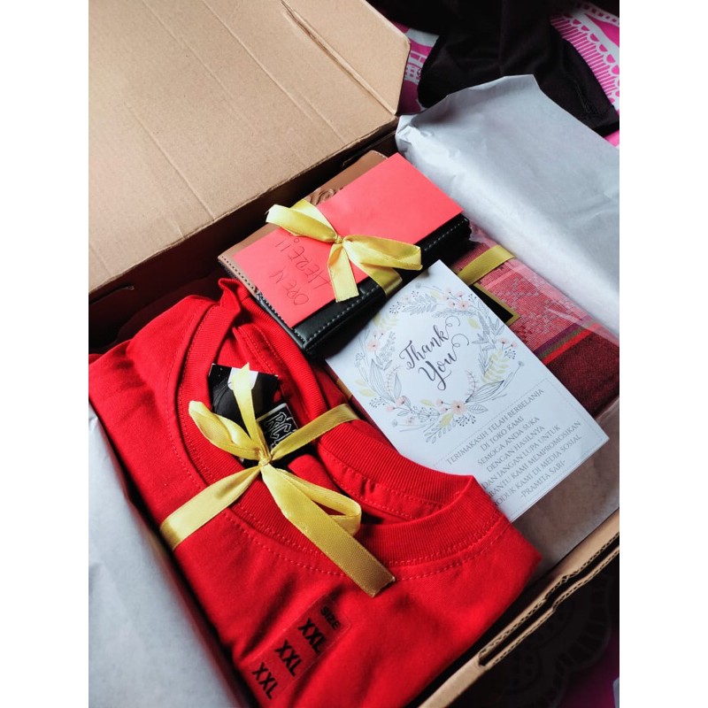 

hampers box cowo