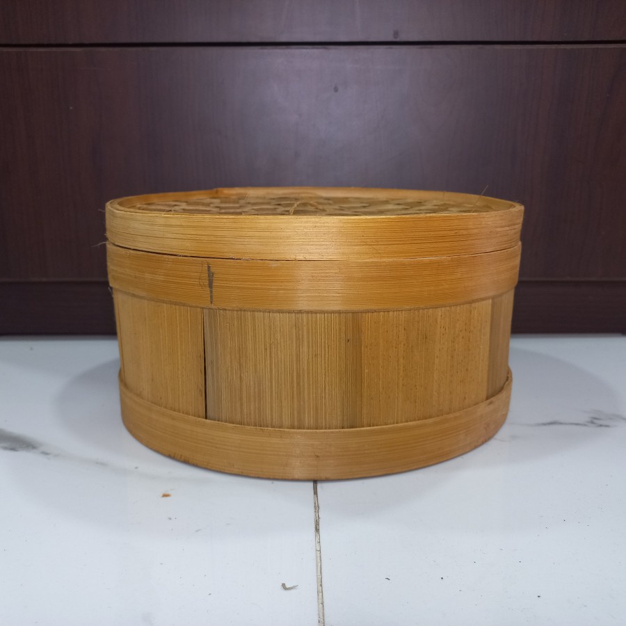 Kerajinan Anyaman Bambu Kukusan Bulat dengan Tutup D.25cm Home Decor