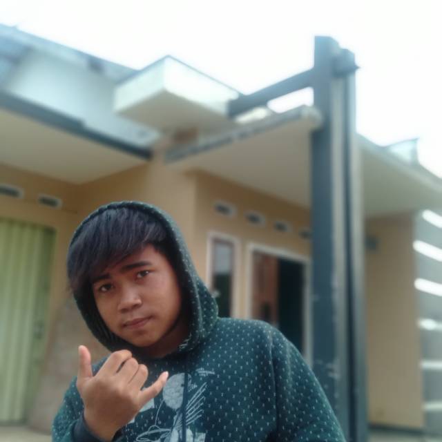 3zhoq2u9fxscgoh71ru07f4sp4la