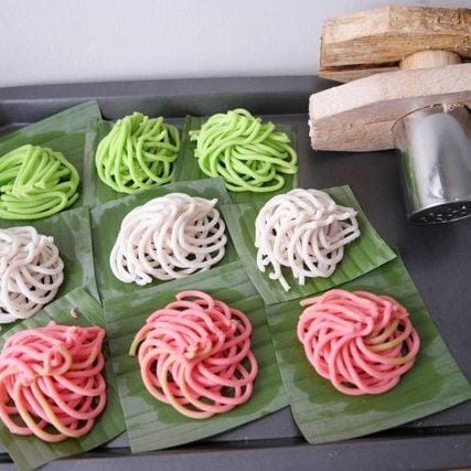 CETAKAN KUE PUTU MAYANG
