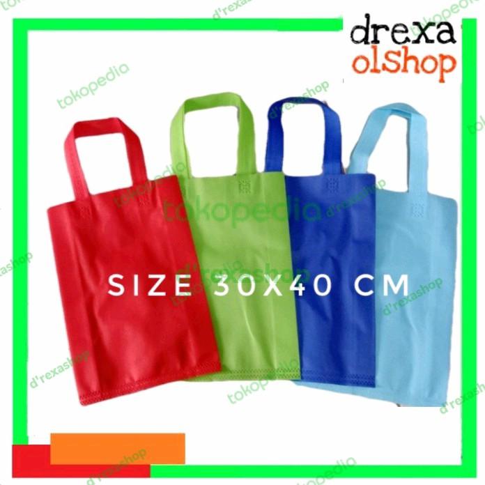 

Tas Goodie Bag, Tas Spundbond Polos Tas Belanja Ukuran 30X40 Cm 085