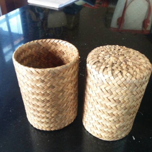 

Tempat gelas/pensil