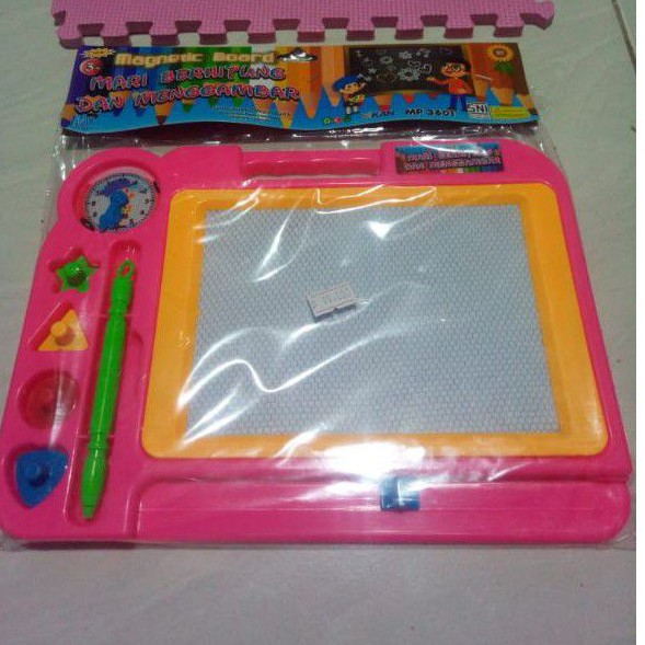 

mainan anak papan tulis / white board