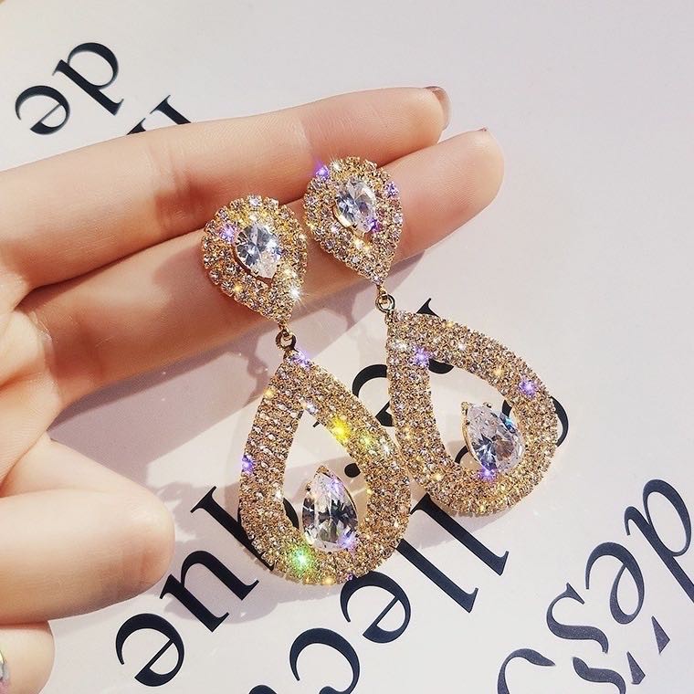 Anting Giwang Gaya Eropa dengan Berlian Imitasi untuk Wanita / Anting Diamond Untuk Wanita