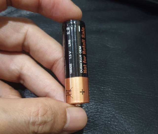 BATERAI ALKALINE DURACELL AA A2