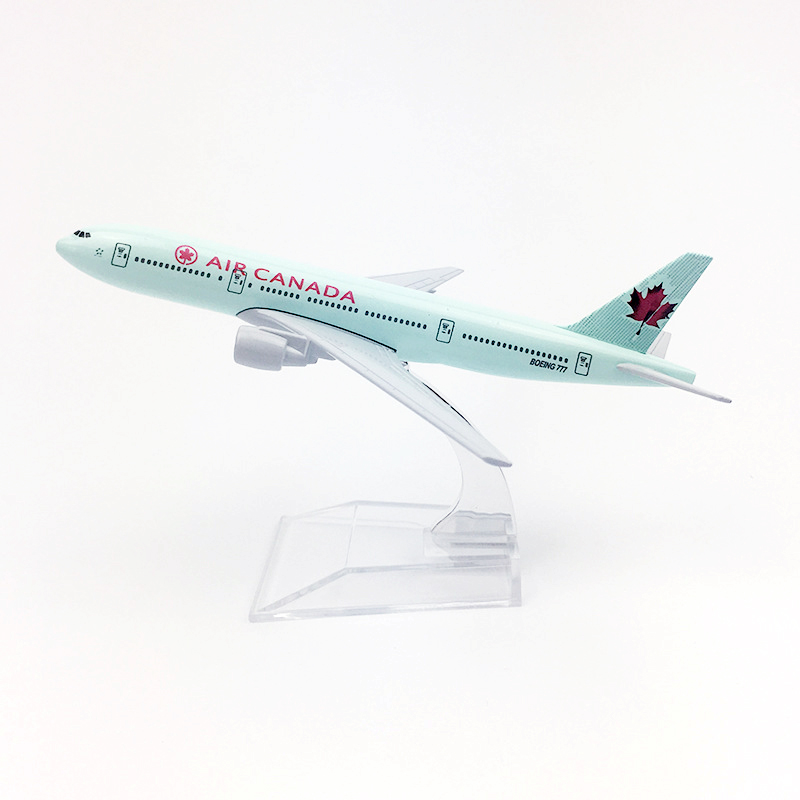 Model Pesawat Terbang Canada Boeing 777 B777 Model Die-cast Bahan Metal Ukuran 16CM / 20CM