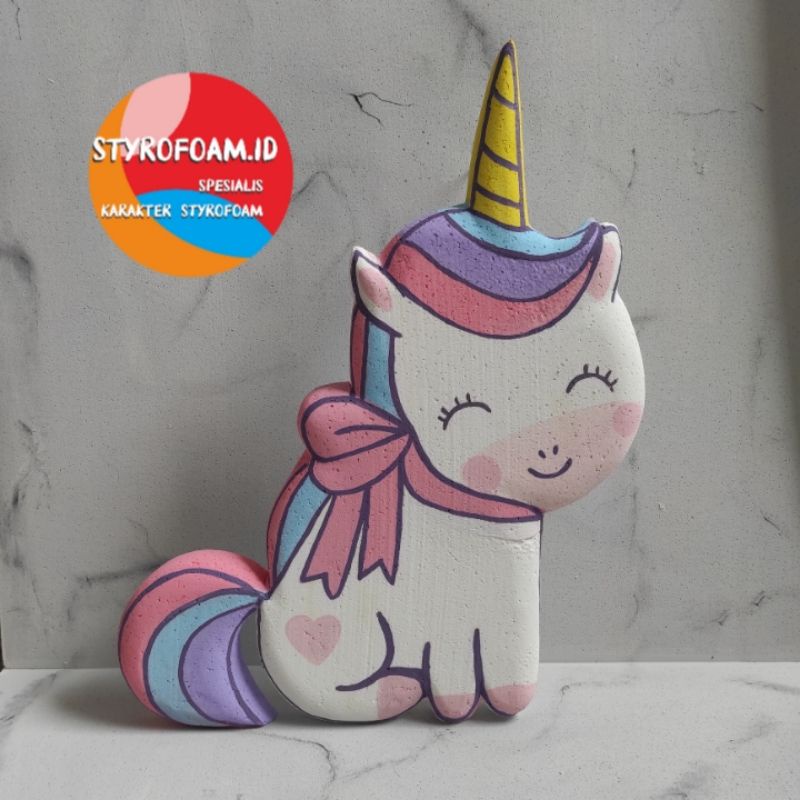 karakter Styrofoam Unicorn duduk - dekorasi ulang tahun
