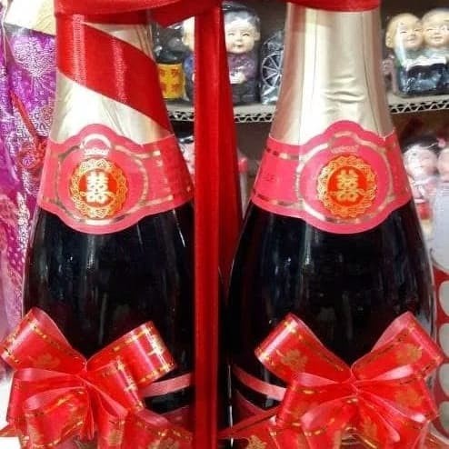 

Minuman Sparkling Red Wyne