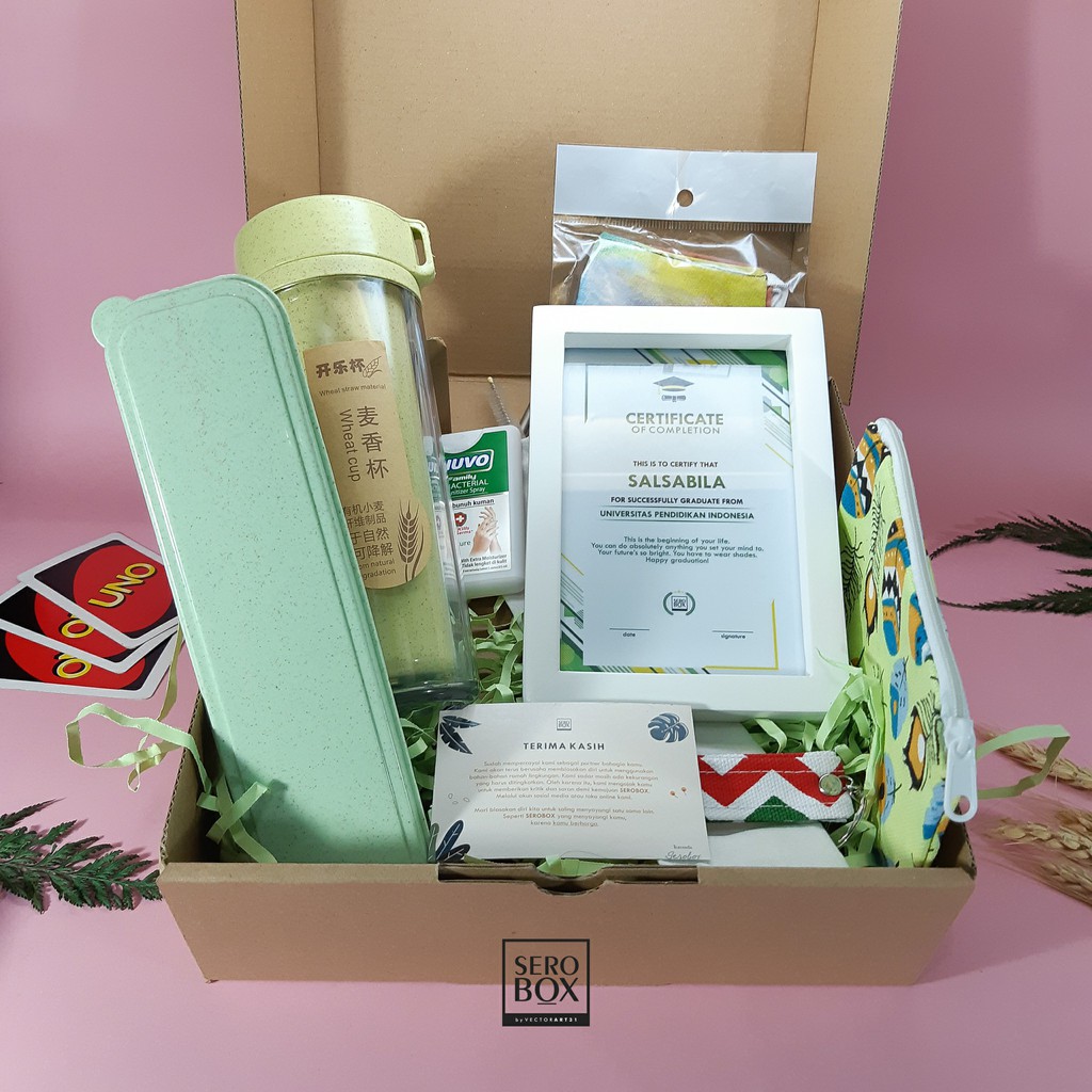 

SEROBOX PREMIUM | Hampers/kado wisuda, ulang tahun, pasangan