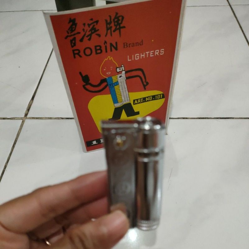 korek api jadul Robin brand  lighter 101